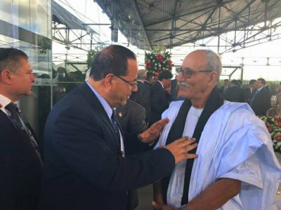 زعيم البوليساريو يظهر مع وزير إسرائيلي.
